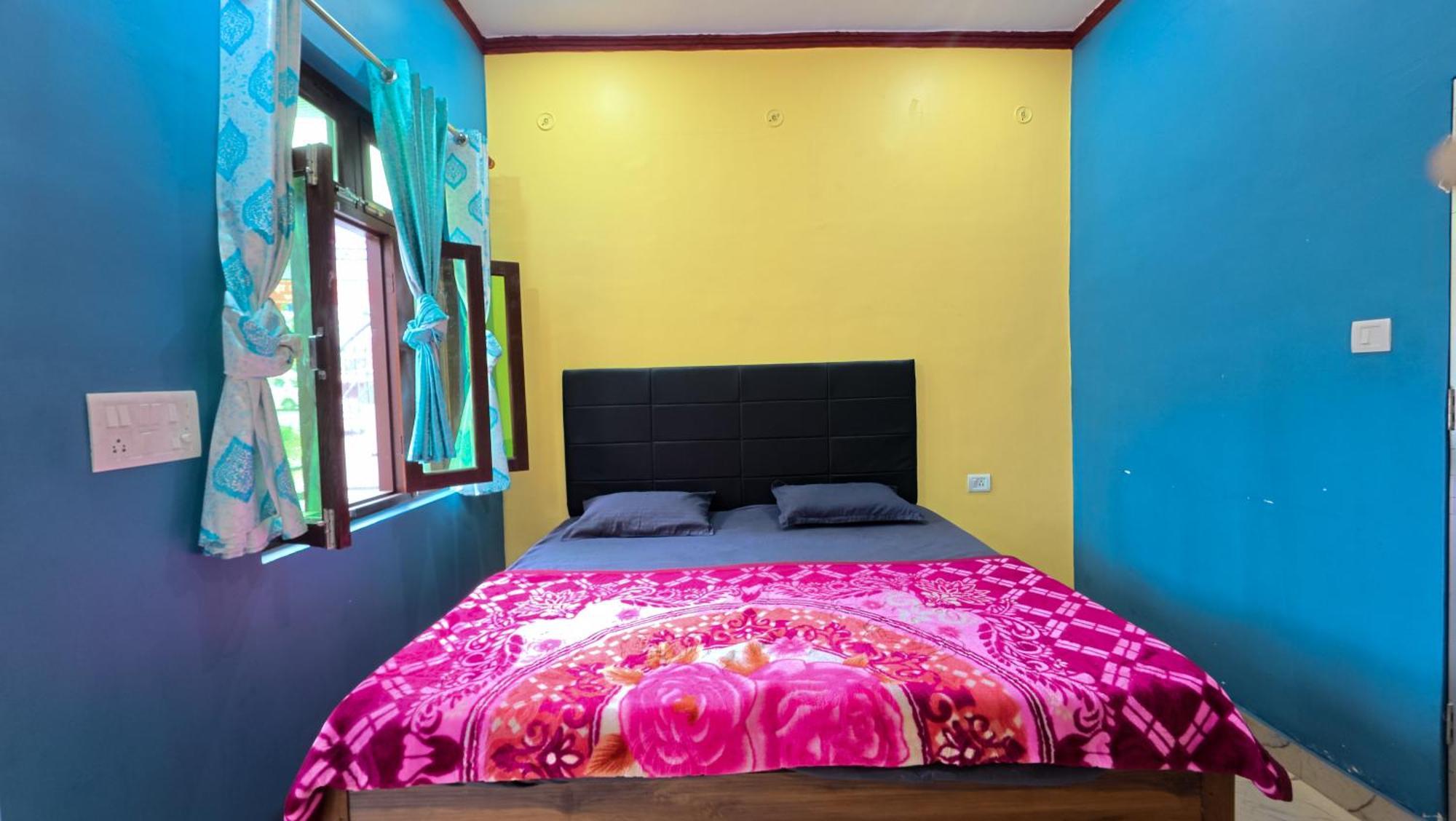 Mahi Restaurant & Guest House Almora Luaran gambar