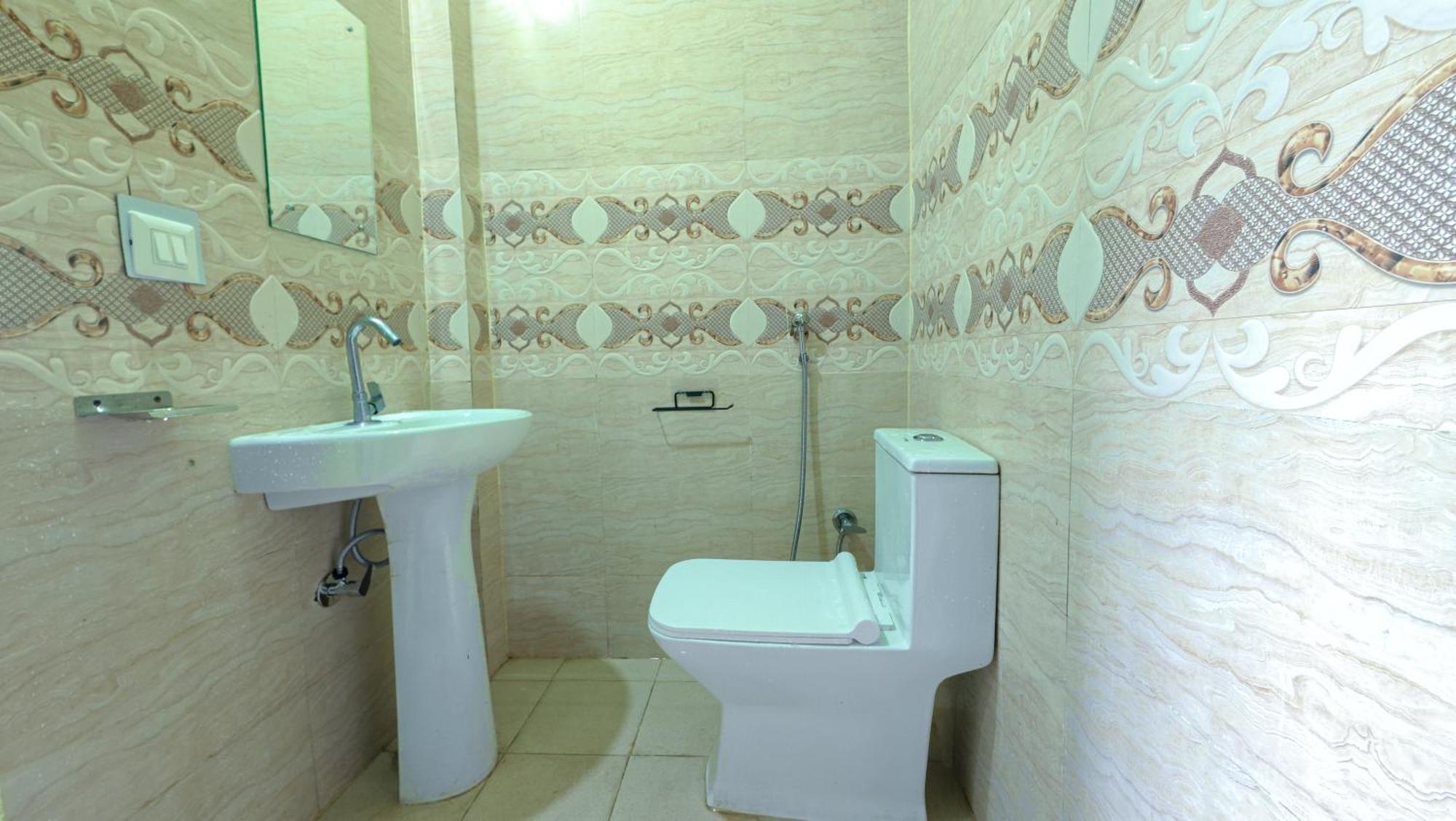 Mahi Restaurant & Guest House Almora Luaran gambar
