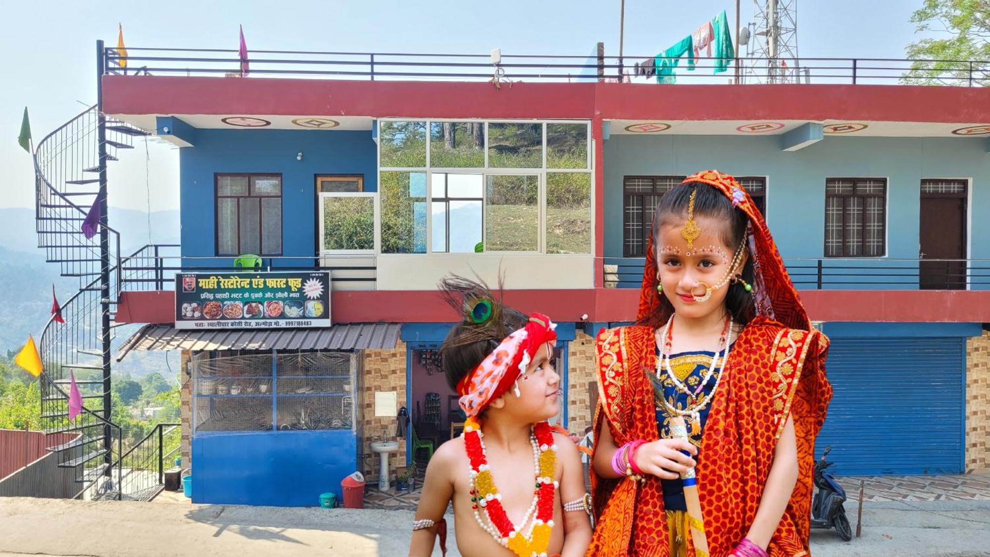 Mahi Restaurant & Guest House Almora Luaran gambar